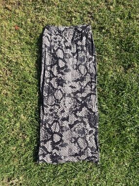 RDI Black and White Snake-Print Midi Skirt